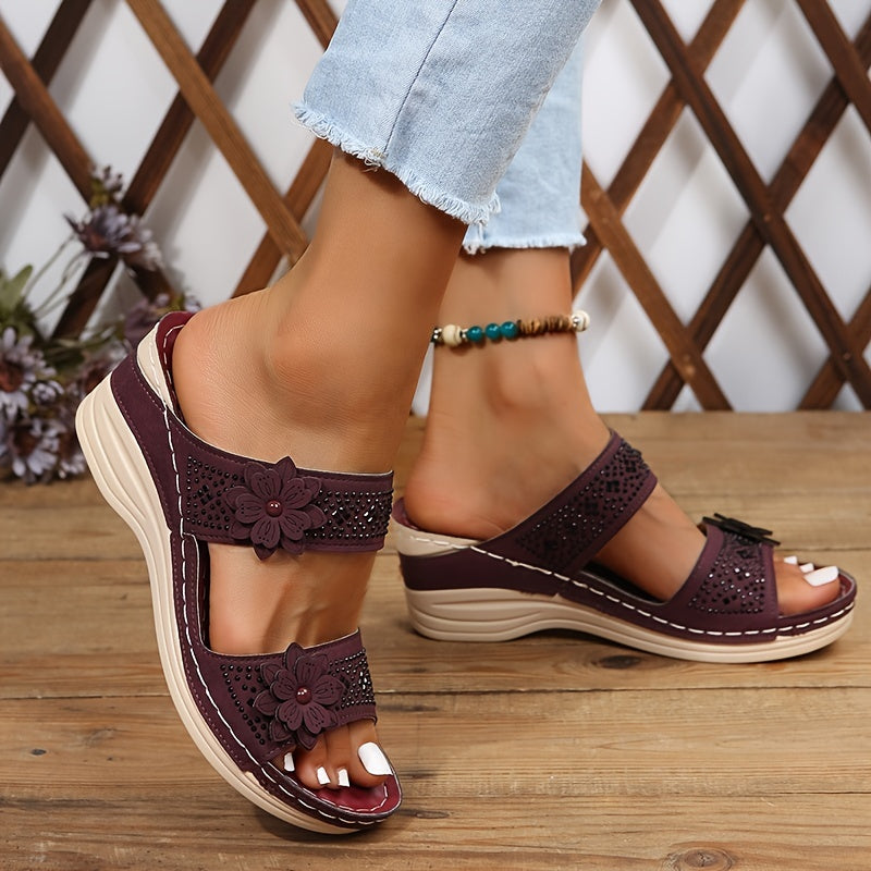 Delor™ | Floral Wedge Slides